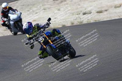 media/Sep-21-2025-TrackDaz (Sun) [[277c75b276]]/C Group/1140pm (Turn 3)/